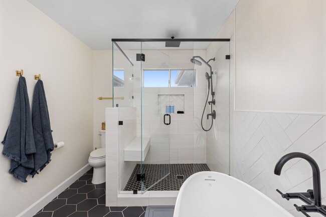 Building Photo - Ocean View Leucadia Townhome | Walk to Beach, Dining & More