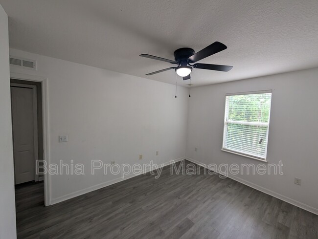 Building Photo - 4547 Ashburn Square Dr