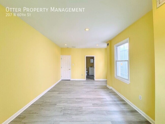 Building Photo - 207 N 60th St