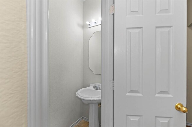 Building Photo - 1400 Orange Spice Ct