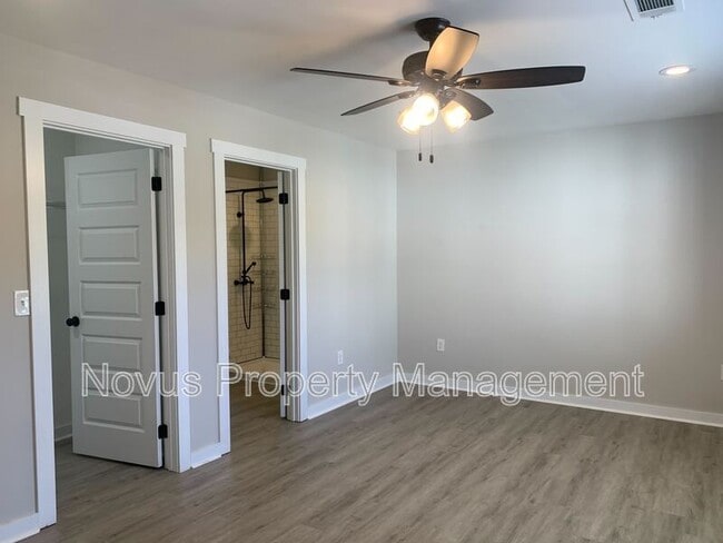 Building Photo - 158 Crest Pointe