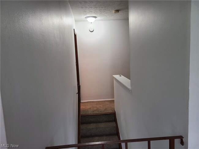 Building Photo - 595 Dayton St