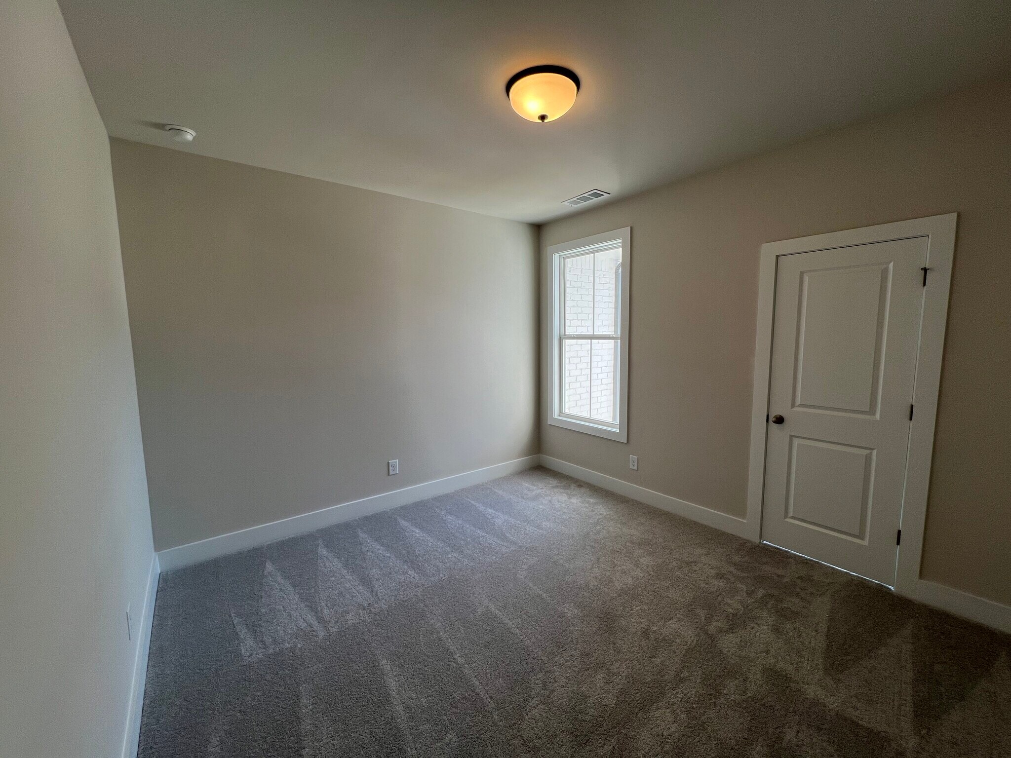 Building Photo - 1245 Willowcrest Way