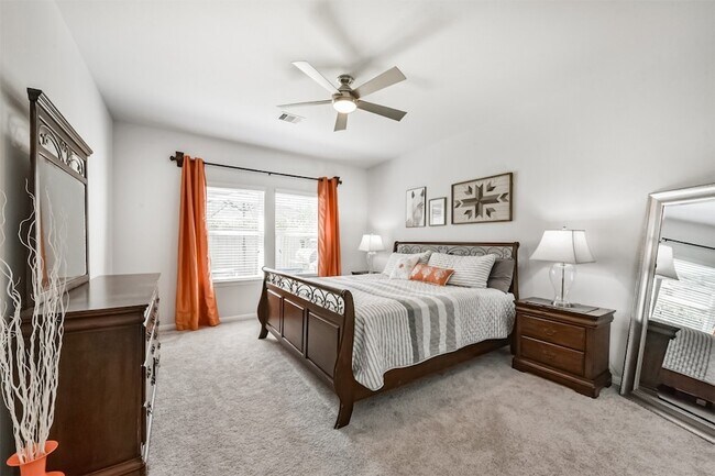 Building Photo - 10018 Chase Ct