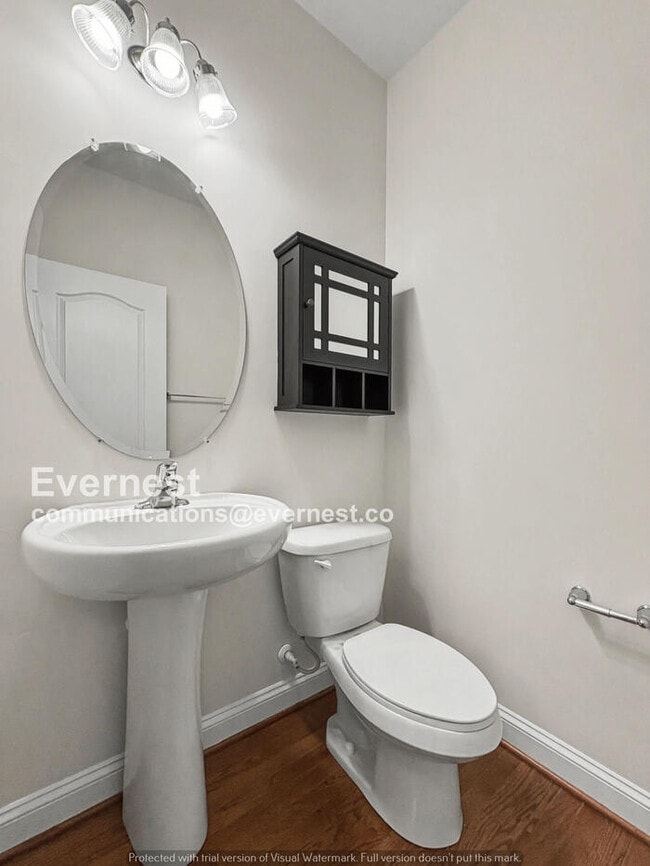 Building Photo - 3 Bed/3.5 Bath Home with Garage/ Available Now!