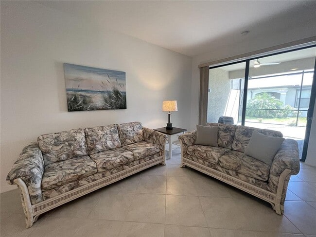 Building Photo - 1912 Saddlewood Cir