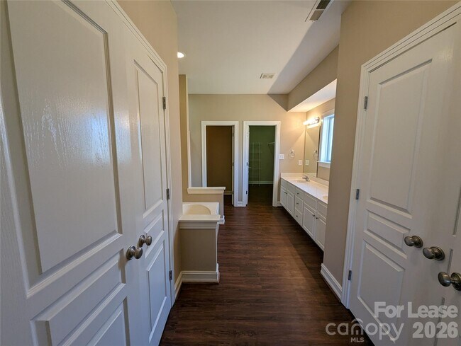 Building Photo - 20021 Norman Colony Rd