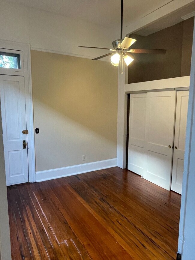 Building Photo - 4412-4412 Canal St