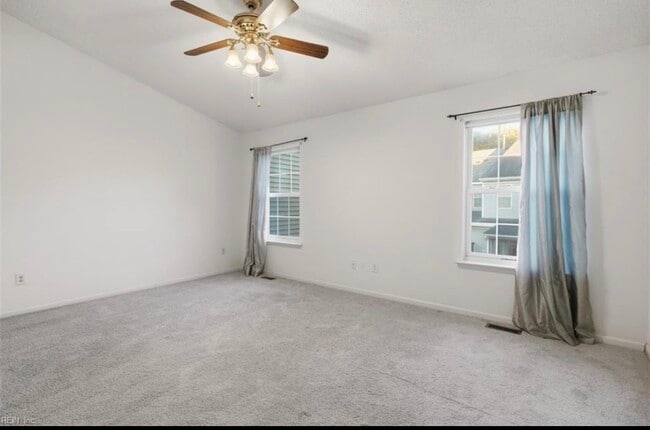 Building Photo - 682 Windbrook Cir