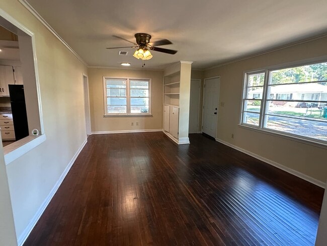 Building Photo - 617 Hibner St