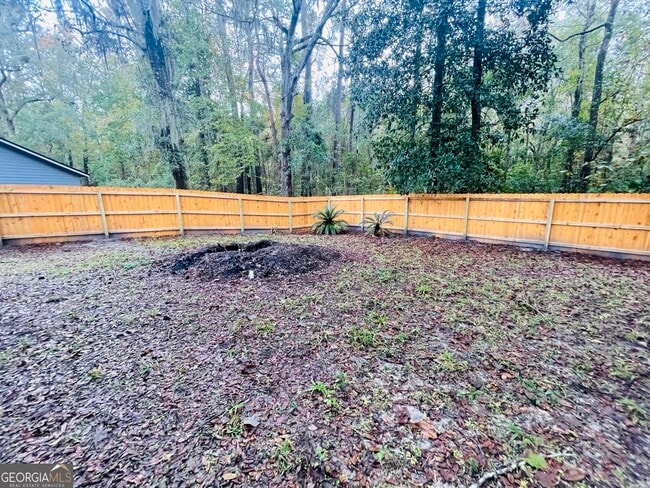 Building Photo - 136 Creekwood Cir