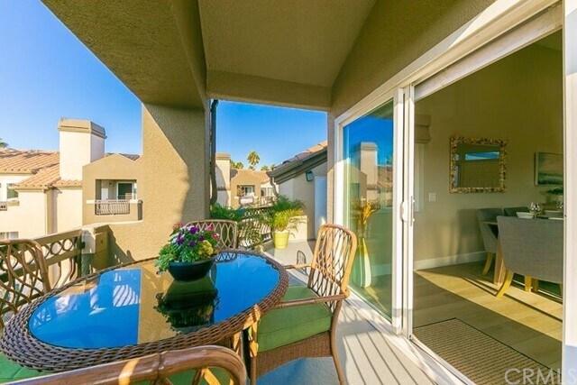 Building Photo - 420 Lake St