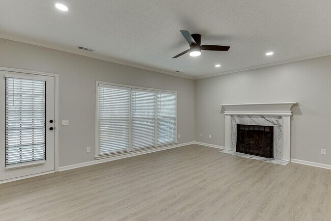 Building Photo - 5570 Cannonero Dr