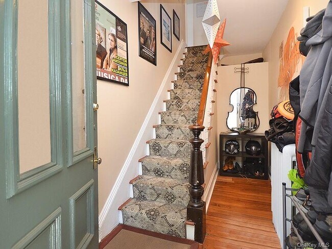 Building Photo - 82 Central Ave