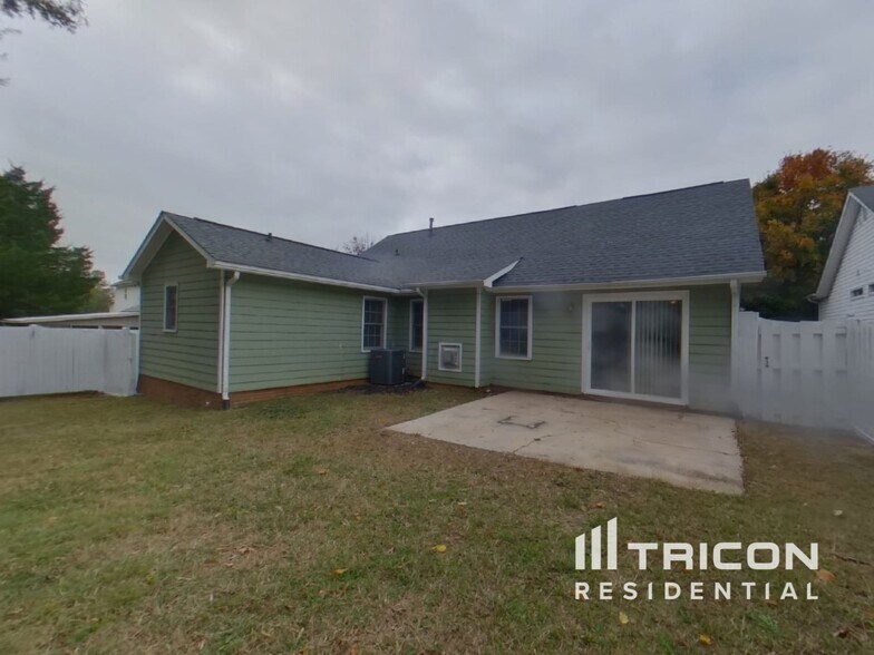 Building Photo - 7325 Fallow Ln