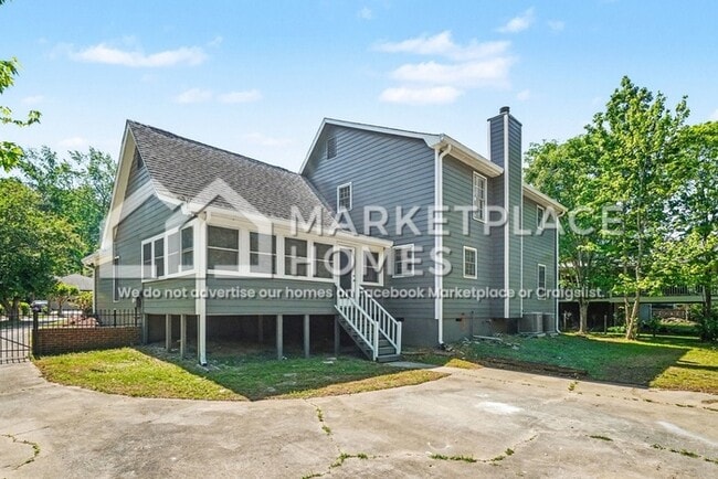 Building Photo - 190 Willow Glenn Dr