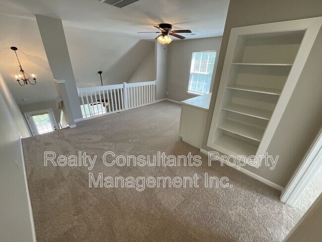 Building Photo - 300 Mourning Dove Terrace