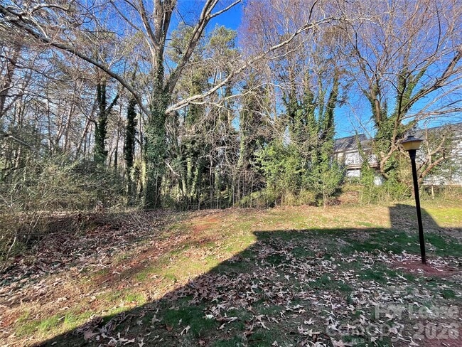 Building Photo - 2901 Iron Gate Ln