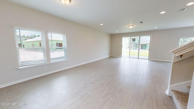 Building Photo - 45 Newton Ln