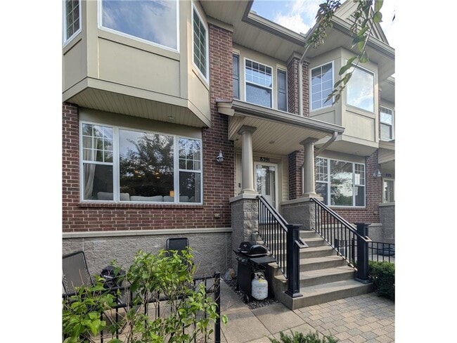Building Photo - 8391 Townsend Dr