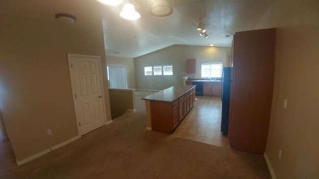 Building Photo - 9463 Ashbury Cir #203