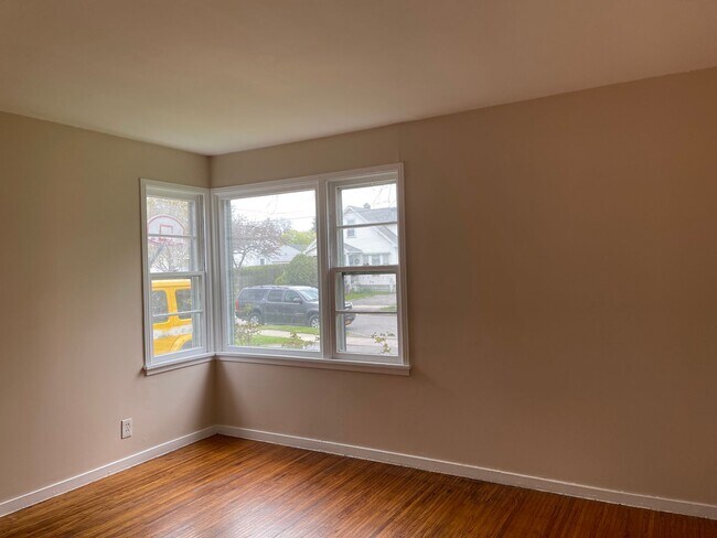 Building Photo - CALL TODAY TO RENT YOUR HOME SWEET HOME !!!