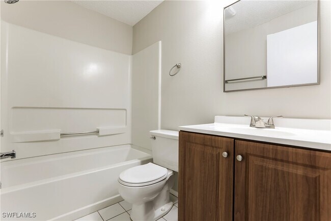 Building Photo - 20569 Tappan Zee Dr