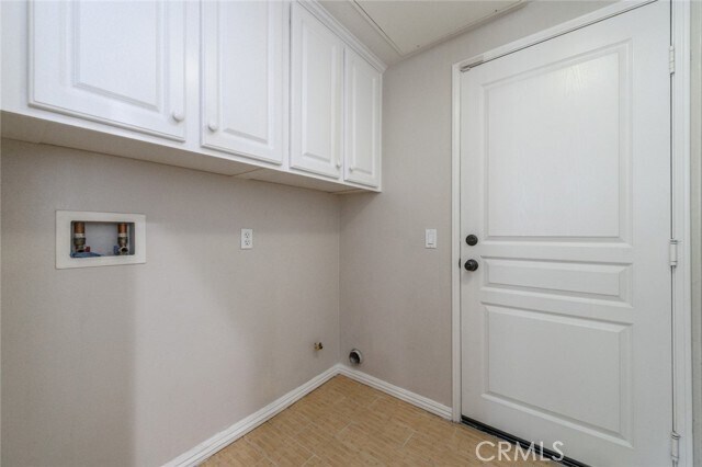 Building Photo - 234 Tall Oak