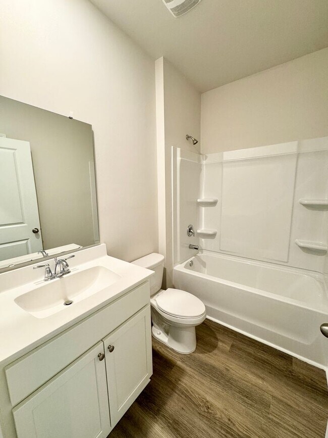 Building Photo - Brand New! Central Conway Location in Kingston Bay! Beautiful Pond View!