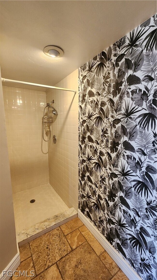 Building Photo - 6118 Montego Bay Loop