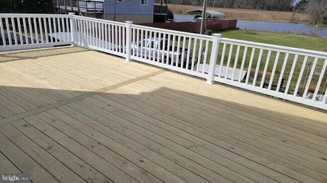 Building Photo - 802 Sixth Ave