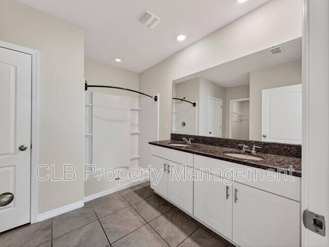 Building Photo - 118 Birch Tree Pl