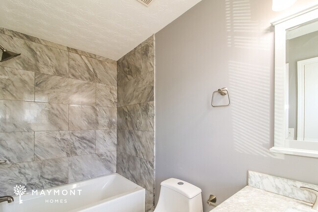 Building Photo - 6184 Ellenwood Dr