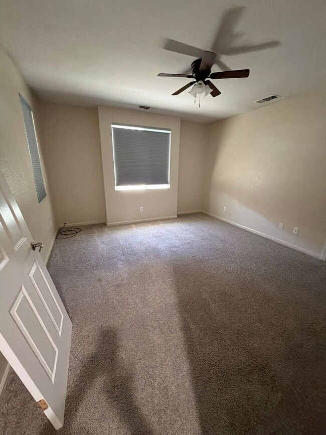Building Photo - 4032 Vittoria Ln