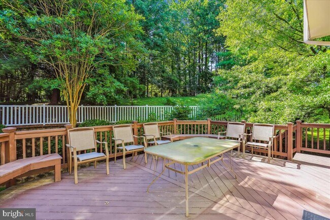 Building Photo - 8931 Falls Farm Dr