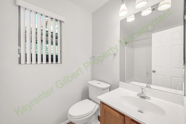 Building Photo - 1284 W Kingbird Dr