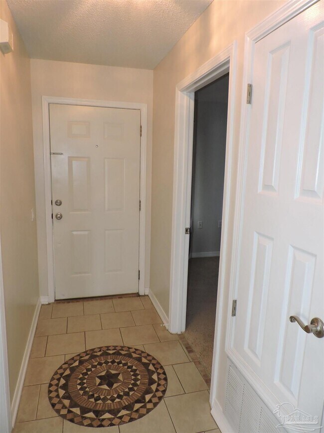 Building Photo - 1100 Sweetbriar St