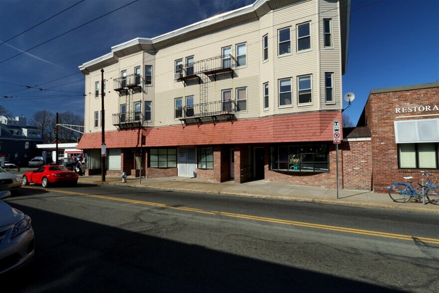 Building Photo - 195 Concord Ave