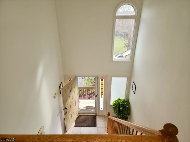 Building Photo - 48 Edgefield Dr