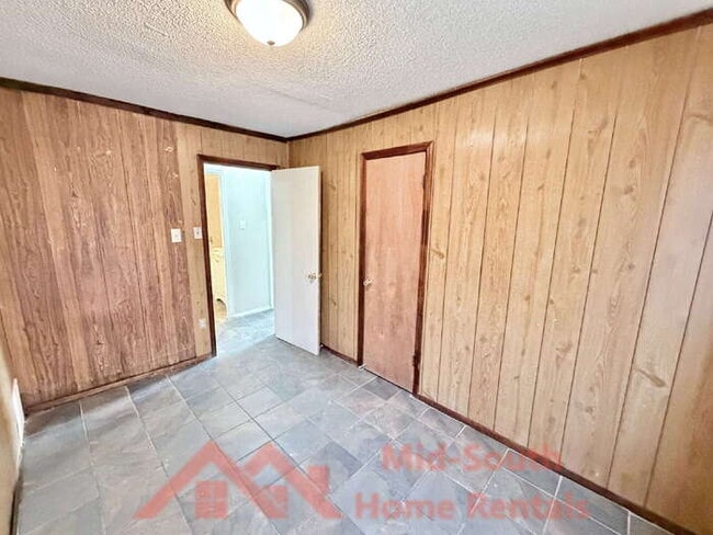 Building Photo - 3205 Madewell St