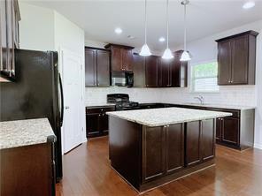 Building Photo - 715 Mimosa Way