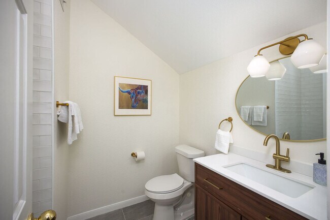 Building Photo - 6605 Countess Adria St