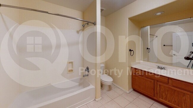 Building Photo - 9953 E Onza Ave