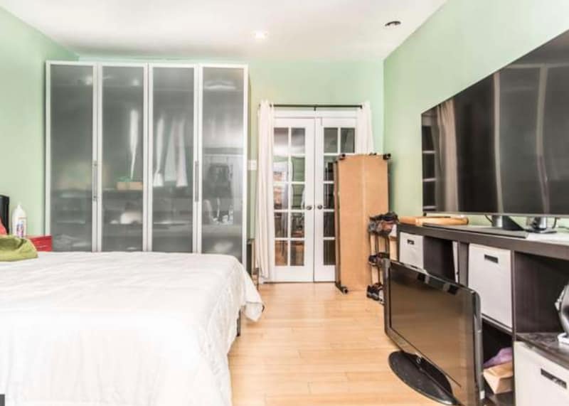 Building Photo - 1313 S American St