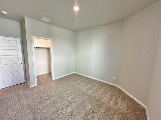 Building Photo - 225 Schrader Dr