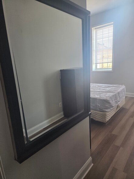 Building Photo - 825 N Fulton Ave