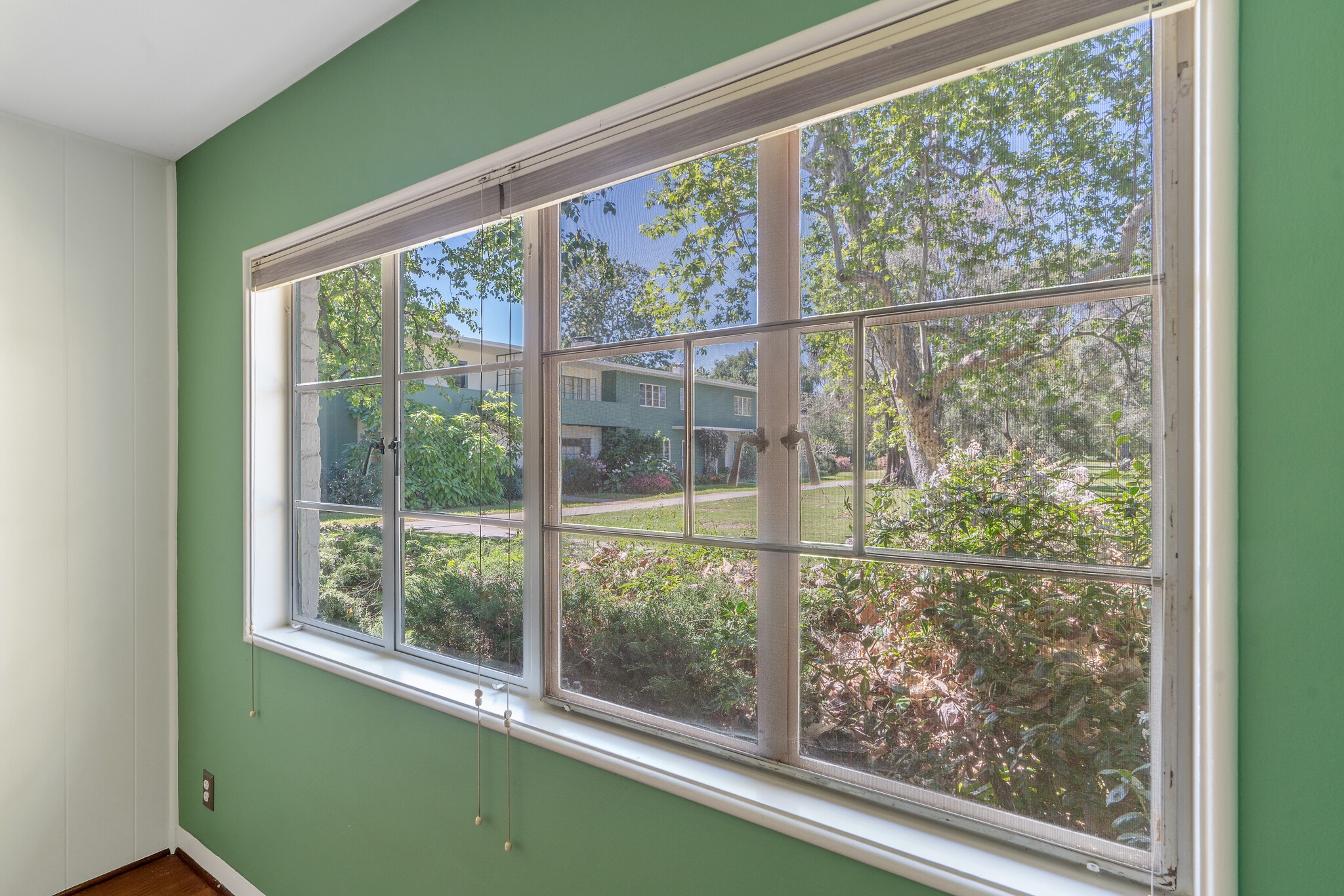 Building Photo - 5116 Village Grn