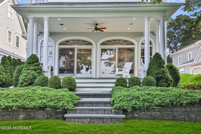 Building Photo - 619 Beacon Blvd