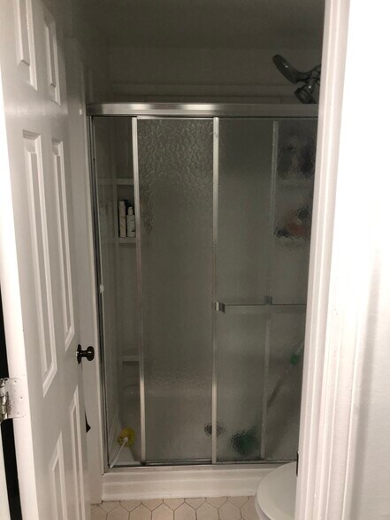 Building Photo - 908 Lismore SE