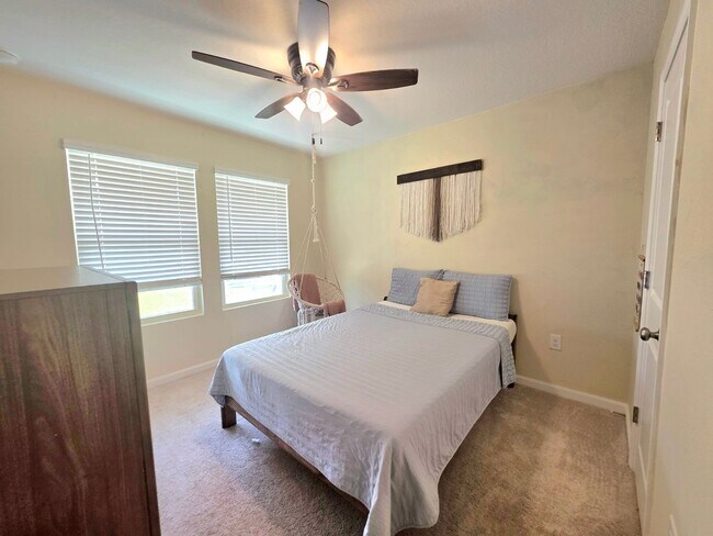 Building Photo - 4639 Carlstrom Ln
